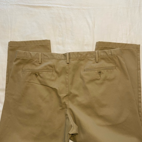 New Men’s Lands’ End Traditional Fit flat front khakis waist size 46 - Picture 6 of 6